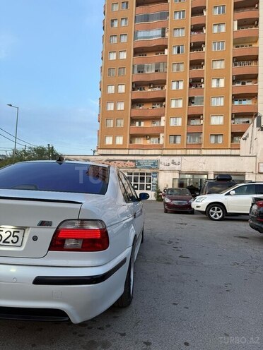 BMW 525 2002, 317,000 km - 2.5 l - Bakı