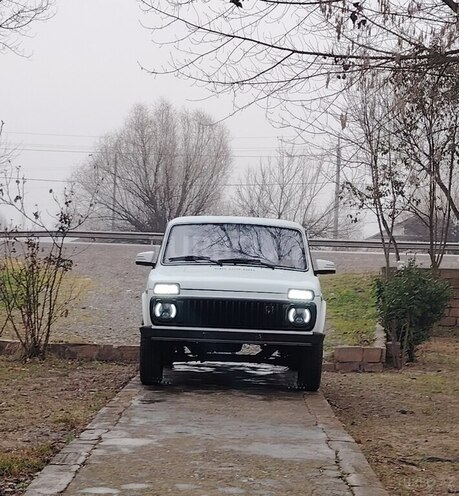 LADA (VAZ) Niva 2004, 195,000 km - 1.7 l - Saatlı