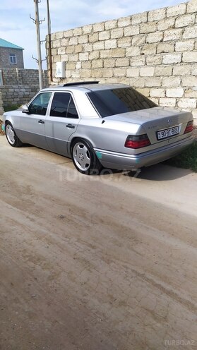 Mercedes E 200 1995, 500,589 km - 2.0 l - Bakı