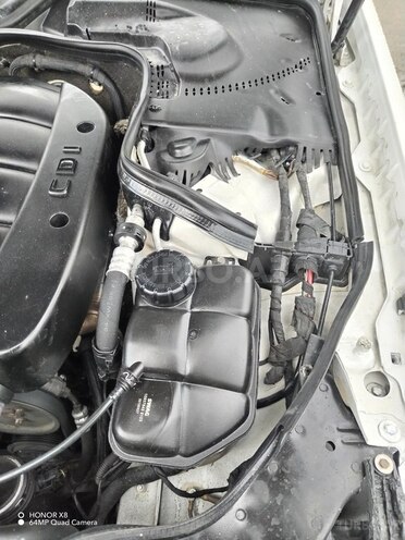 Mercedes E 220 d 2005, 577,000 km - 2.2 л - Masallı