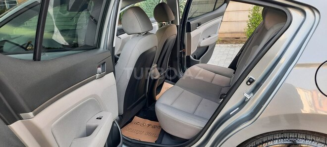 Hyundai Elantra 2018, 104,000 km - 2.0 л - Bakı