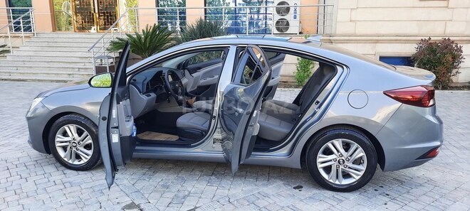 Hyundai Elantra 2018, 104,000 km - 2.0 л - Bakı
