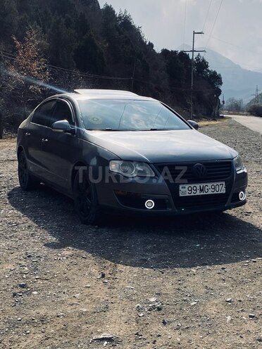 Volkswagen Passat 2005, 300,000 km - 2.0 l - Tovuz