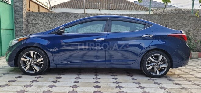 Hyundai Elantra 2015, 70,900 km - 1.8 l - Bakı