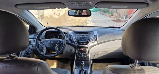Hyundai Elantra 2015, 70,900 km - 1.8 l - Bakı