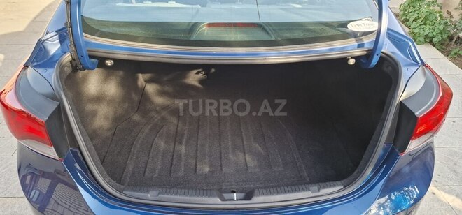 Hyundai Elantra 2015, 70,900 km - 1.8 l - Bakı