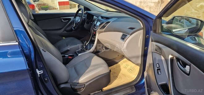 Hyundai Elantra 2015, 70,900 km - 1.8 l - Bakı