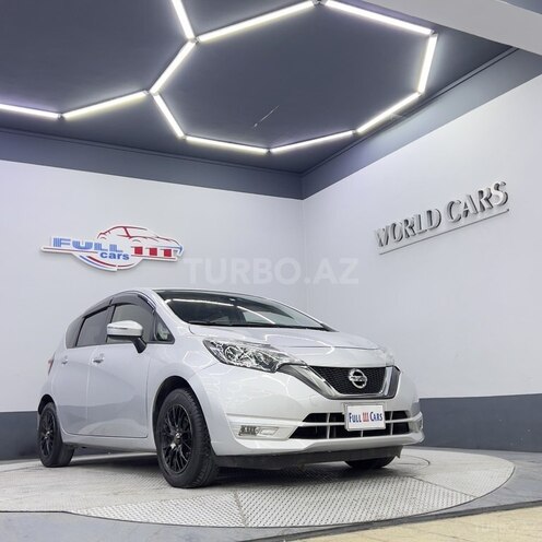 Nissan Note-8