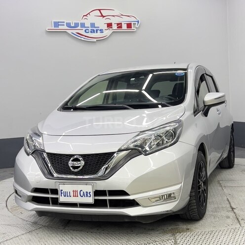 Nissan Note-3