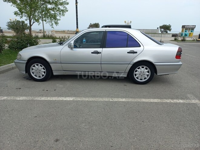 Mercedes C 180 1999, 324,324 km - 1.8 l - Bakı