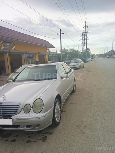 Mercedes E 320 2001, 275,000 km - 3.2 l - Sumqayıt