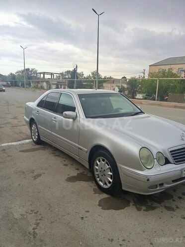 Mercedes E 320 2001, 275,000 km - 3.2 l - Sumqayıt
