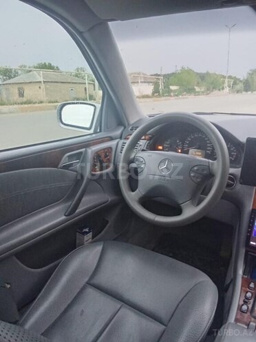 Mercedes E 320 2001, 275,000 km - 3.2 l - Sumqayıt