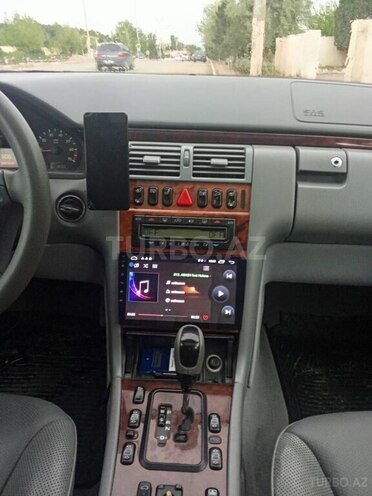 Mercedes E 320 2001, 275,000 km - 3.2 l - Sumqayıt