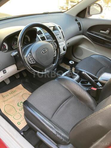 Kia Ceed 2008, 270,000 km - 1.4 л - Gəncə