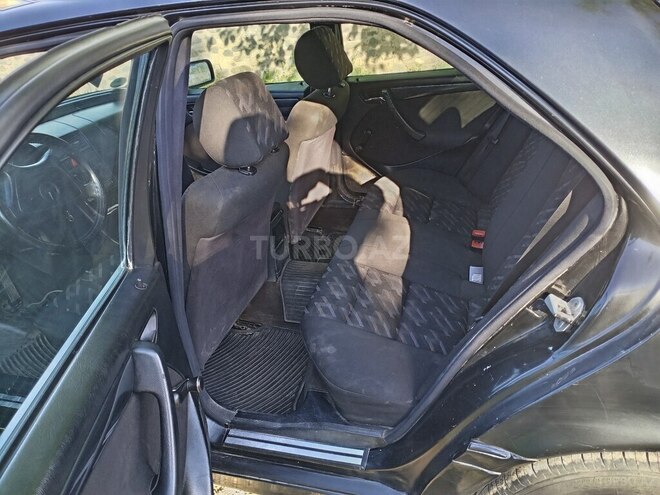 Mercedes C 180 1998, 300,000 km - 1.8 л - Gəncə
