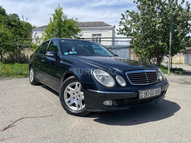 Mercedes E 240 2004, 168,000 km - 2.6 l - Quba