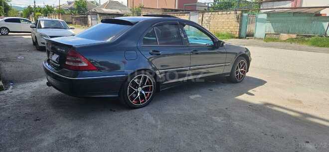Mercedes C 240 2001, 190,000 km - 2.6 l - Quba