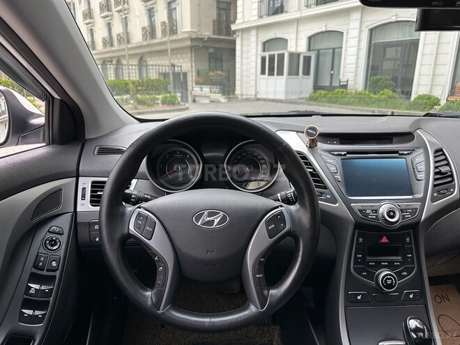 Hyundai Avante 2015, 130,000 km - 1.6 л - Bakı