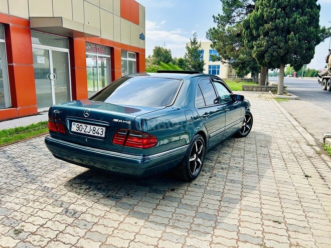 Mercedes E 240 1999, 210,000 km - 2.4 l - Gəncə