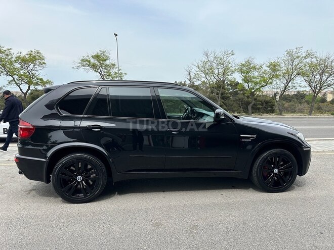 BMW X5 M-8