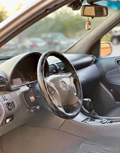 Mercedes C 220 d 2001, 214,365 km - 2.2 l - Bakı