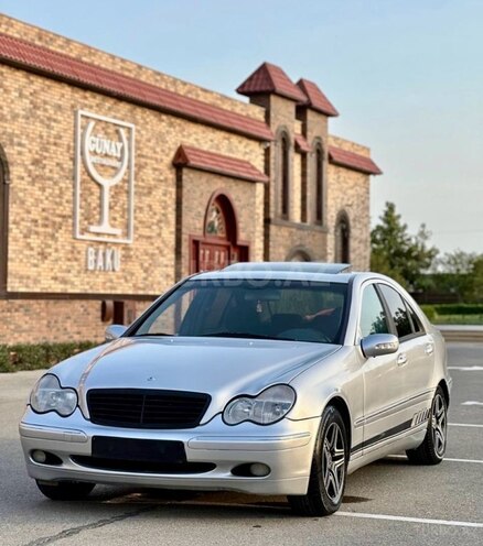 Mercedes C 220 d 2001, 214,365 km - 2.2 l - Bakı
