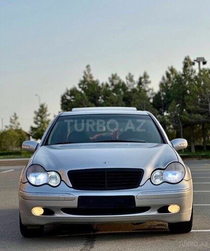 Mercedes C 220 d 2001, 214,365 km - 2.2 l - Bakı