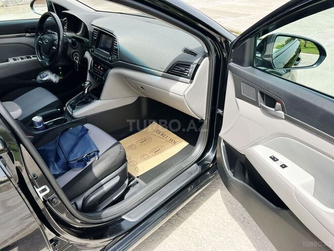 Hyundai Elantra 2016, 180,000 km - 2.0 l - Bakı