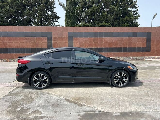 Hyundai Elantra 2016, 180,000 km - 2.0 l - Bakı