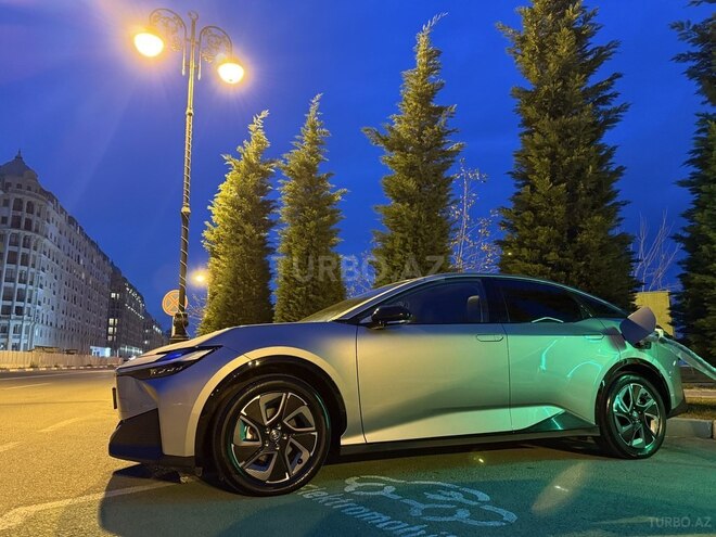 Toyota bZ3 2023, 16,000 km - 0.1 l - Sumqayıt