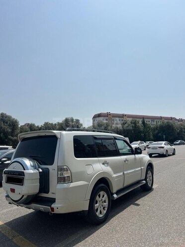 Mitsubishi Pajero 2011, 234,000 km - 3.5 л - Bakı