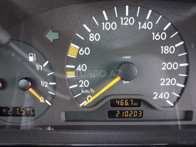 Mercedes C 180 1998, 210,203 km - 1.8 l - Salyan