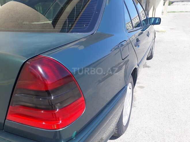 Mercedes C 180 1998, 210,203 km - 1.8 l - Salyan