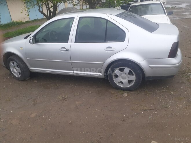 Volkswagen Jetta 2000, 325,648 km - 1.9 l - Biləsuvar
