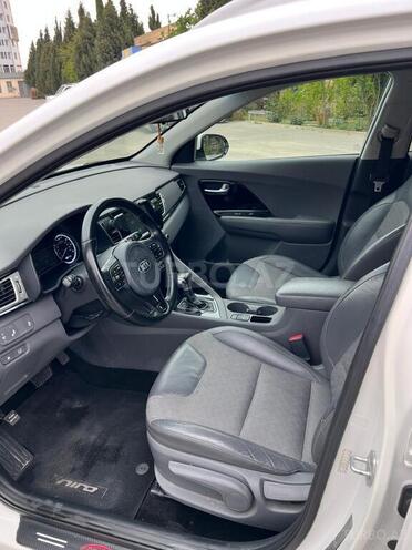 Kia Niro 2017, 250,000 km - 1.6 л - Bakı
