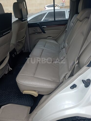 Mitsubishi Pajero 2008, 325,000 km - 3.0 l - Bakı