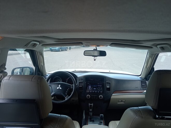 Mitsubishi Pajero 2008, 325,000 km - 3.0 l - Bakı