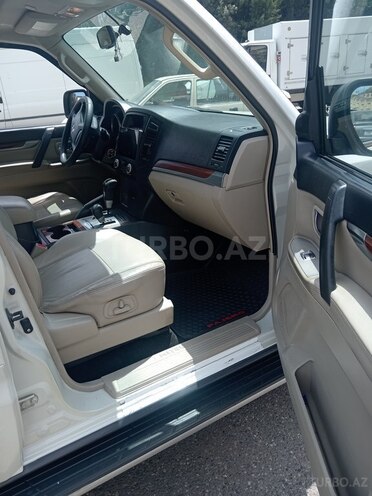 Mitsubishi Pajero 2008, 325,000 km - 3.0 l - Bakı