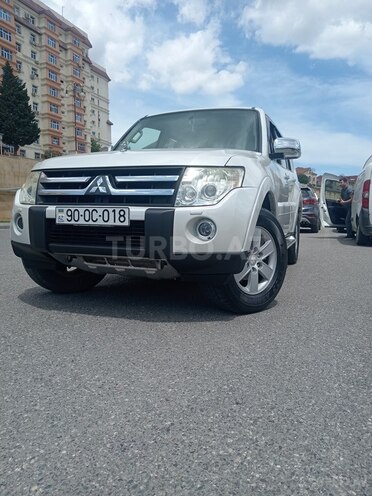 Mitsubishi Pajero 2008, 325,000 km - 3.0 l - Bakı