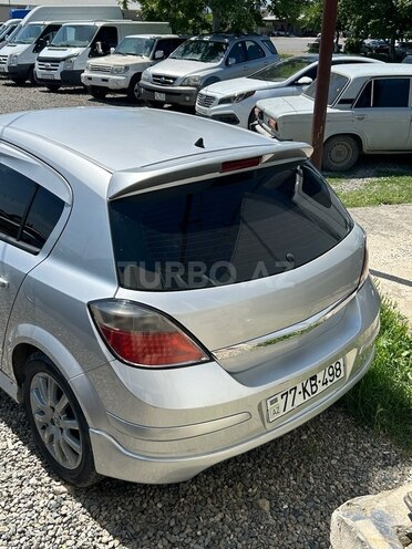Opel Astra 2004, 250,000 km - 1.4 l - Gəncə