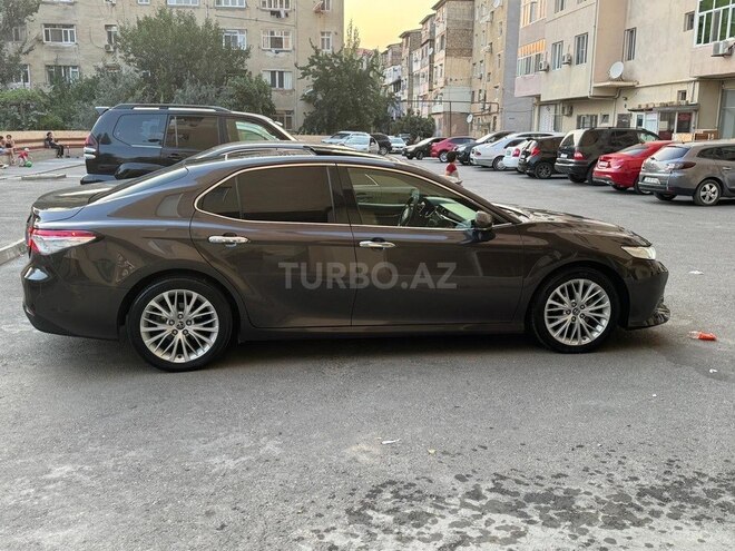 Toyota Camry-3