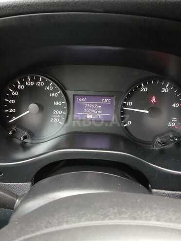 Mercedes Vito 2017, 302,000 km - 2.2 л - Sumqayıt