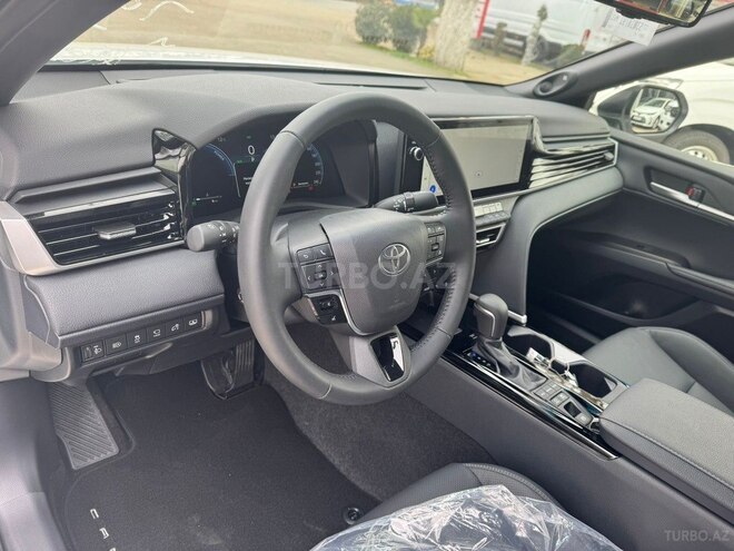 Toyota Camry-10