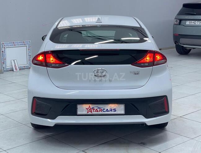 Hyundai IONIQ-2