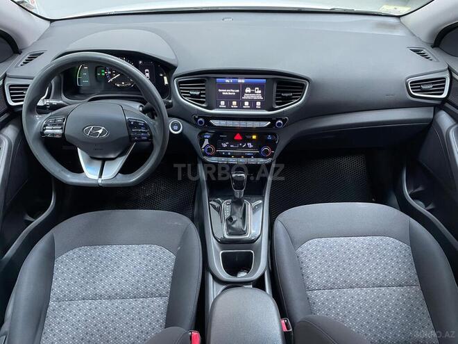 Hyundai IONIQ-3