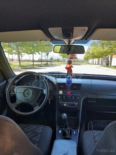 Mercedes C 180 1998, 34,567 km - 1.8 л - Qazax