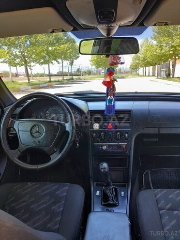 Mercedes C 180 1998, 34,567 km - 1.8 л - Qazax