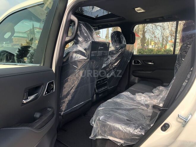 Toyota Land Cruiser-8