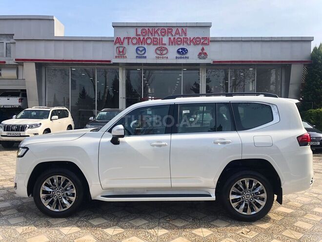 Toyota Land Cruiser-7